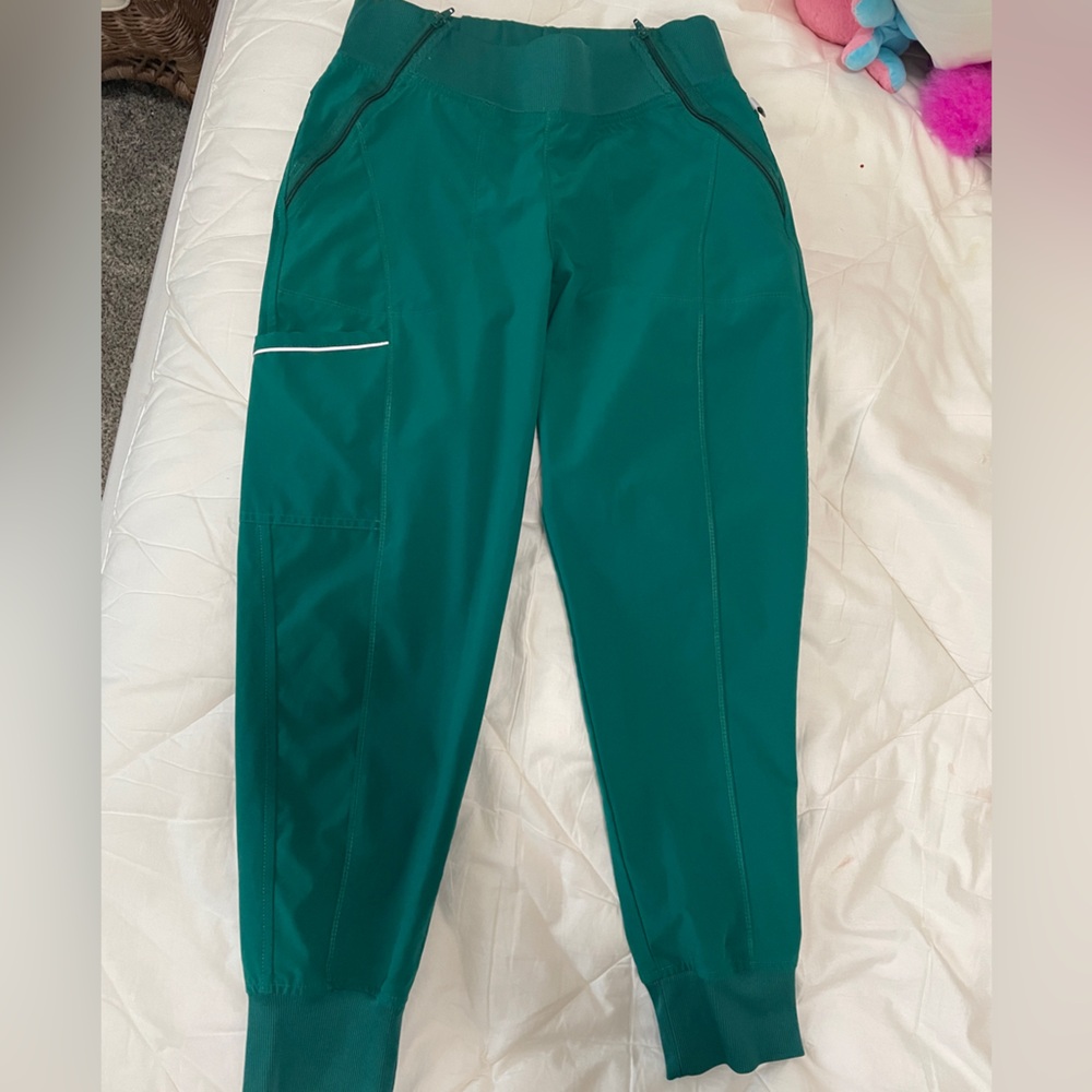 Cherokee infinity scrub joggers